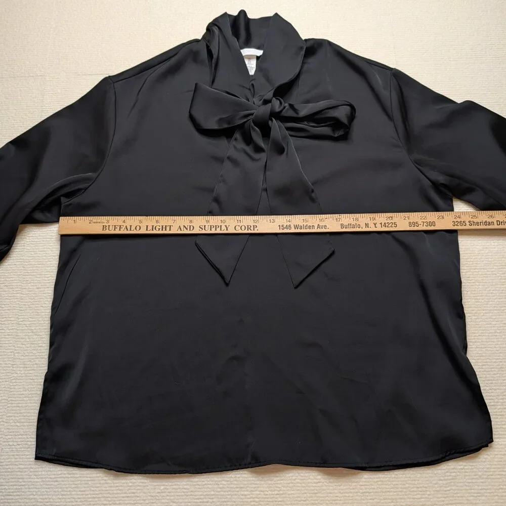 H&M long sleeve black bow tie blouse - size large - Picture 5 of 8